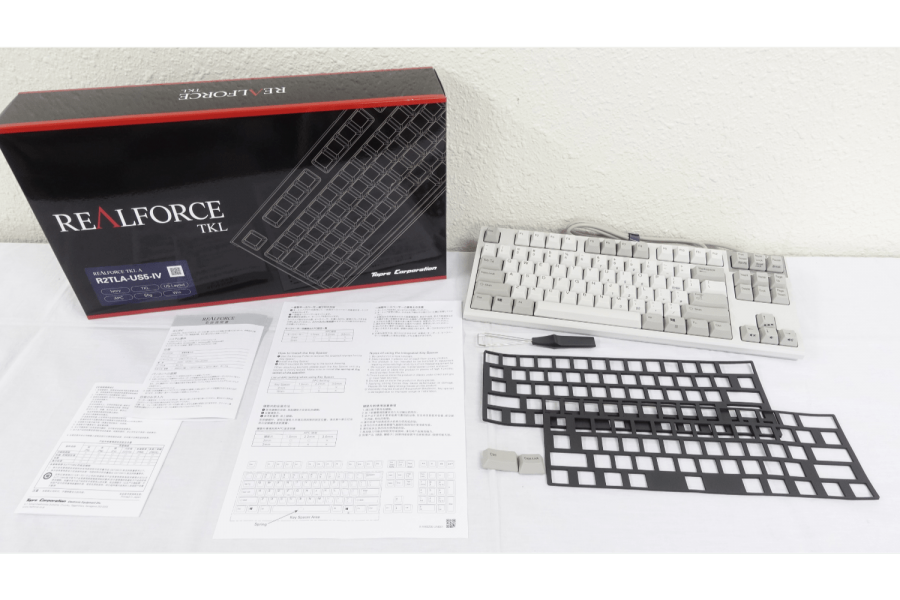 東プレから Realforce R2 シリーズの英語配列版テンキーレスモデルが発売 Ark Tech And Market News Vol